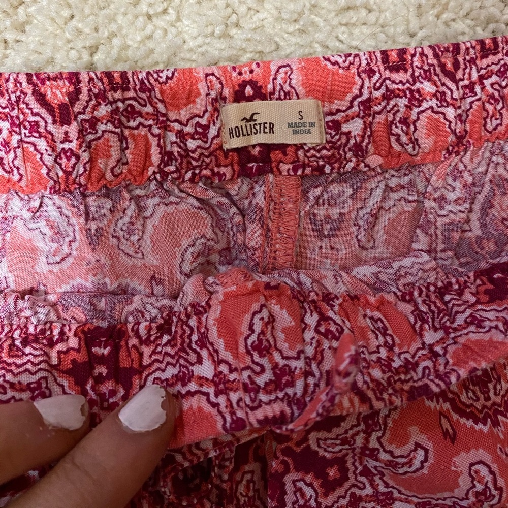 5/$25 Pattern shorts - Picture 3 of 3